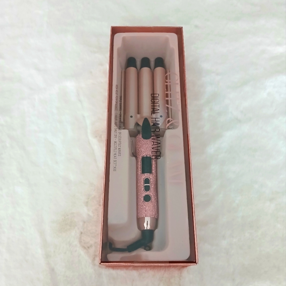Glitz & Glam Hair Waver